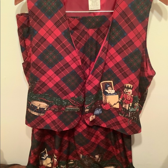 VTG Lucia Christmas Plaid skirt and vest. Beautiful Christmas scenes size 12 - Picture 9 of 16